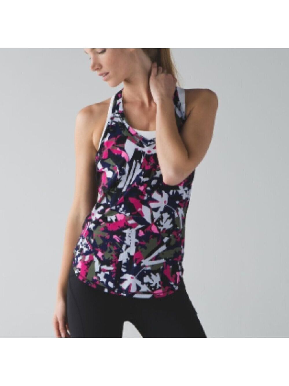 EC Lululemon Lululemon Fast Lane Singlet - Approx Size 6